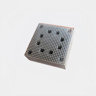 カスタマイズされた軽量アルミニウム冷間鍛造ヒートシンク